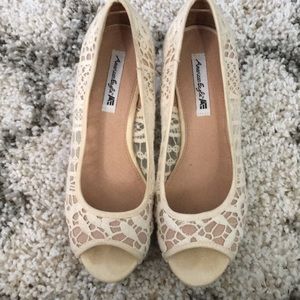 AE Wedges with Lace Design